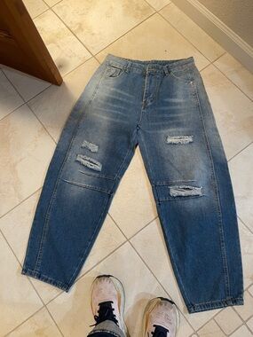 Relaxed Fit Distressed Men's Blue Denim Jeans